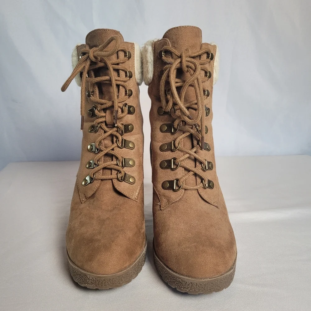 Brash Chestnut Brown Faux Suede Laceup Ankle Booties Shearling Top Size 9